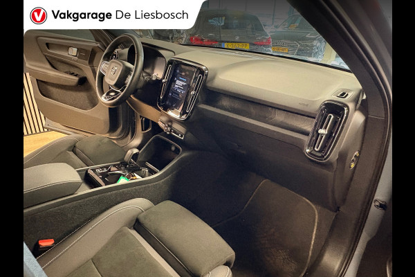 Volvo XC40 1.5 T4 Plug-in hybrid Plus Dark / Harman-Kardon / pilot assist / camera / stuur en stoel verwarming