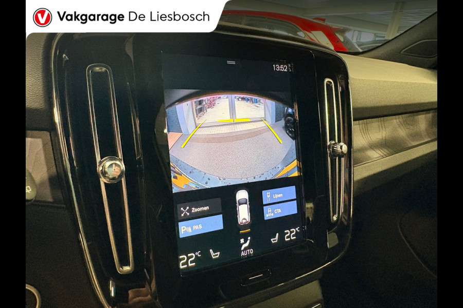 Volvo XC40 1.5 T4 Plug-in hybrid Plus Dark / Harman-Kardon / pilot assist / camera / stuur en stoel verwarming