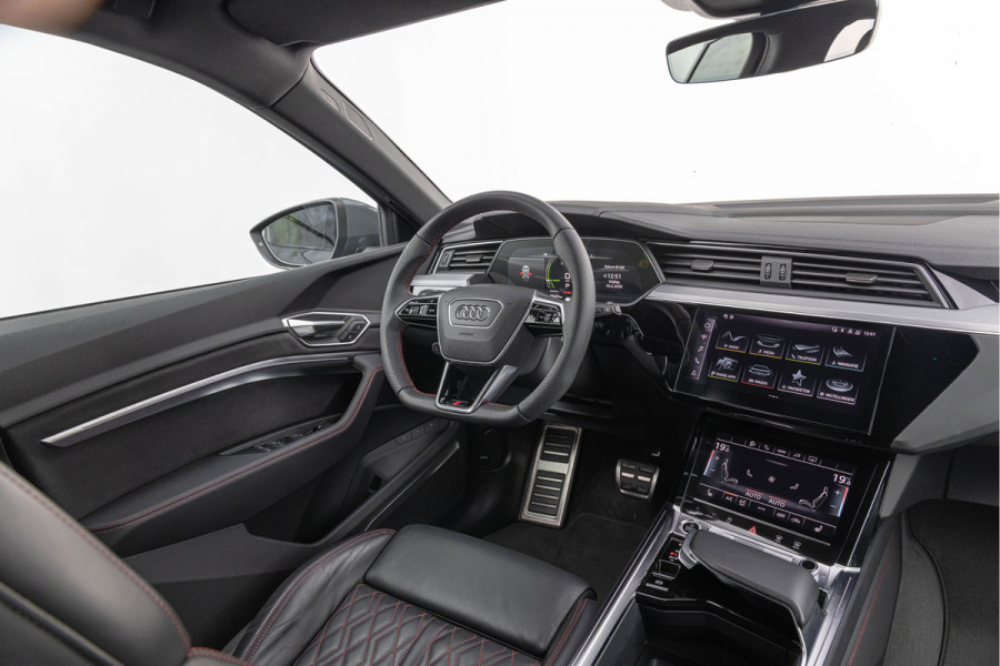 Audi Q8 e-tron 55 Quattro 408pk 115 kWh S-stoelen Pano B&O