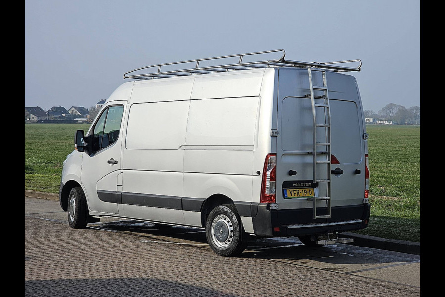 Renault Master T35 2.3 dCi L2H2 145PK Imperiaal NAP Airco Euro6 Camera 1e Eigenaar Trekhaak