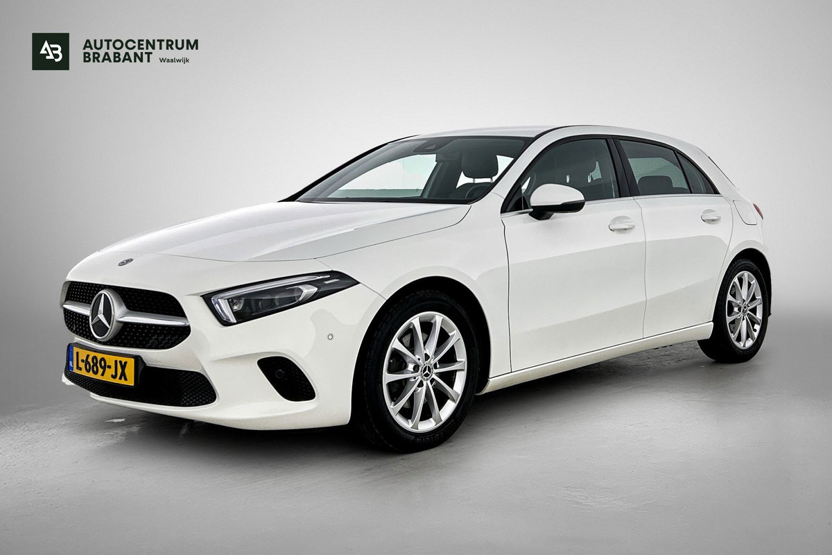 Mercedes-Benz A-Klasse 200 Premium Plus AANBIEDING! (Dealer Onderhouden, Navi, StoelV, Lane Assist, Parkeersensoren, Etc)