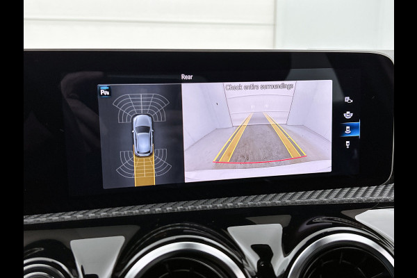 Mercedes-Benz A-Klasse 200 Premium Plus AANBIEDING! (Dealer Onderhouden, Navi, StoelV, Lane Assist, Parkeersensoren, Etc)