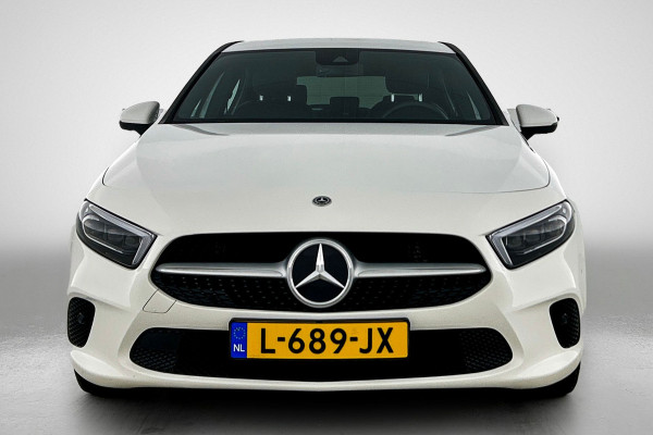 Mercedes-Benz A-Klasse 200 Premium Plus AANBIEDING! (Dealer Onderhouden, Navi, StoelV, Lane Assist, Parkeersensoren, Etc)