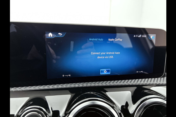 Mercedes-Benz A-Klasse 200 Premium Plus AANBIEDING! (Dealer Onderhouden, Navi, StoelV, Lane Assist, Parkeersensoren, Etc)