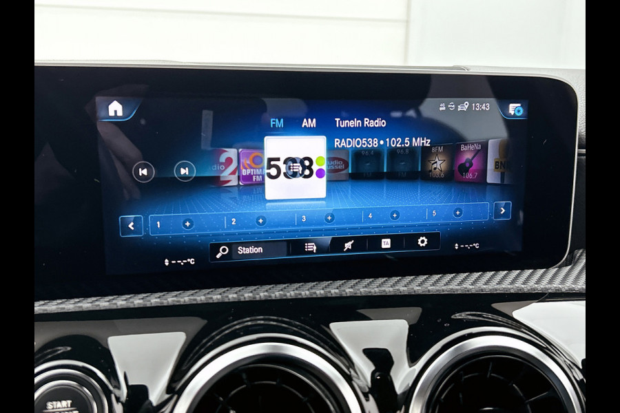 Mercedes-Benz A-Klasse 200 Premium Plus AANBIEDING! (Dealer Onderhouden, Navi, StoelV, Lane Assist, Parkeersensoren, Etc)