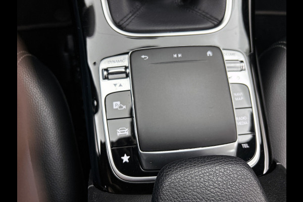 Mercedes-Benz A-Klasse 200 Premium Plus AANBIEDING! (Dealer Onderhouden, Navi, StoelV, Lane Assist, Parkeersensoren, Etc)