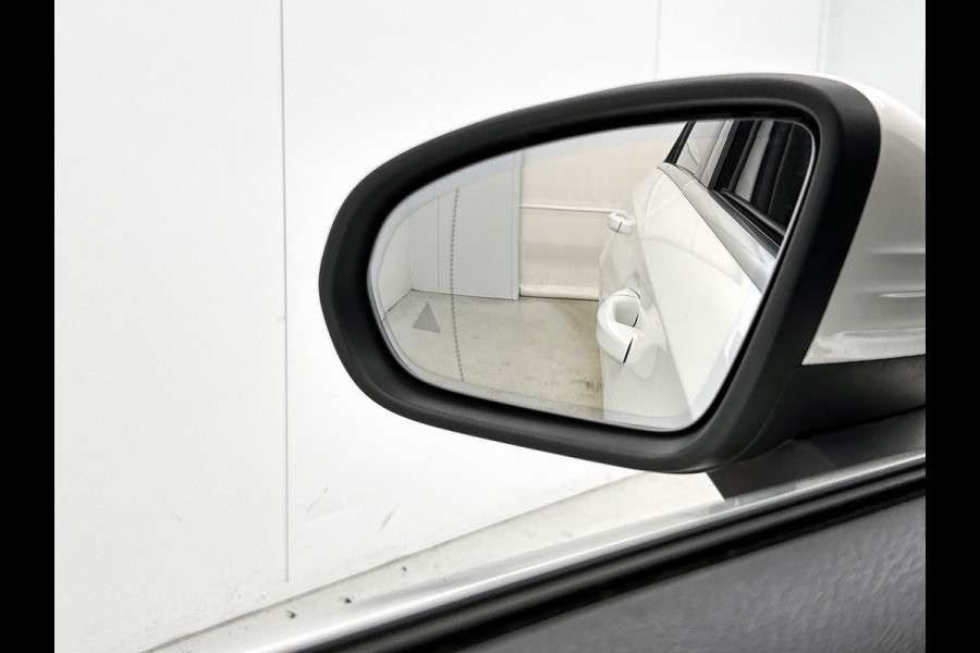 Mercedes-Benz A-Klasse 200 Premium Plus AANBIEDING! (Dealer Onderhouden, Navi, StoelV, Lane Assist, Parkeersensoren, Etc)