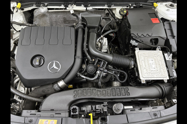 Mercedes-Benz A-Klasse 200 Premium Plus AANBIEDING! (Dealer Onderhouden, Navi, StoelV, Lane Assist, Parkeersensoren, Etc)