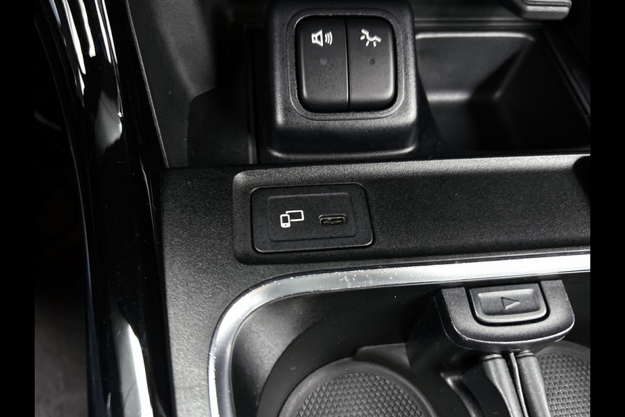 Mercedes-Benz A-Klasse 200 Premium Plus AANBIEDING! (Dealer Onderhouden, Navi, StoelV, Lane Assist, Parkeersensoren, Etc)