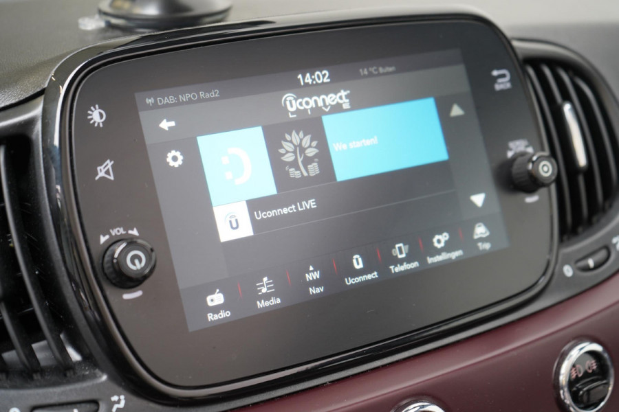 Fiat 500C 1.0 Hybrid Star | Navigatie | Apple Carplay | Climate control | Parkeersensoren | Half leder