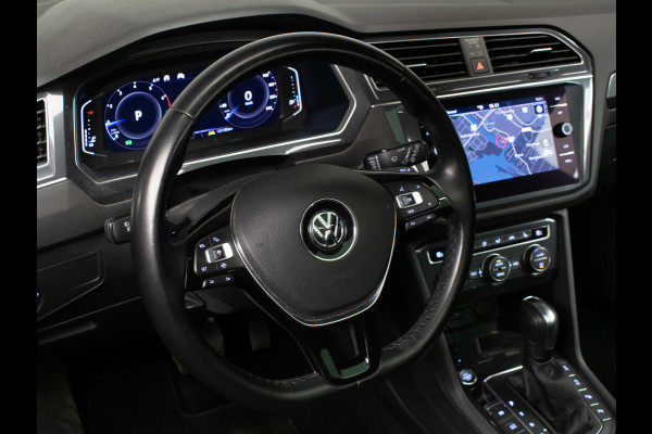 Volkswagen Tiguan Allspace 1.5 TSI Highline Business R 7p. (APPLECAR PLAY,PANORAMADAK,CAMERA,ALCANTARA,STOELVERWARMING,3DVIEW,LED)