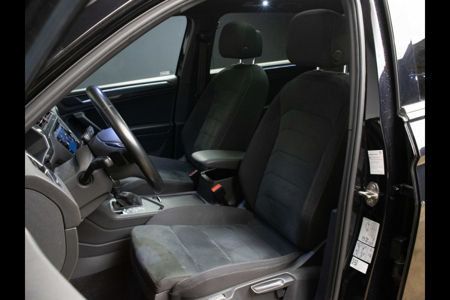 Volkswagen Tiguan Allspace 1.5 TSI Highline Business R 7p. (APPLECAR PLAY,PANORAMADAK,CAMERA,ALCANTARA,STOELVERWARMING,3DVIEW,LED)