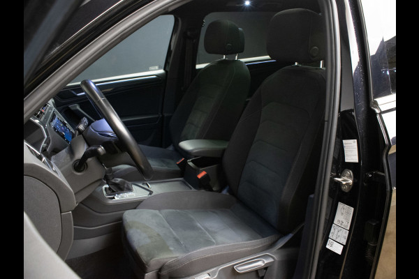 Volkswagen Tiguan Allspace 1.5 TSI Highline Business R 7p. (APPLECAR PLAY,PANORAMADAK,CAMERA,ALCANTARA,STOELVERWARMING,3DVIEW,LED)