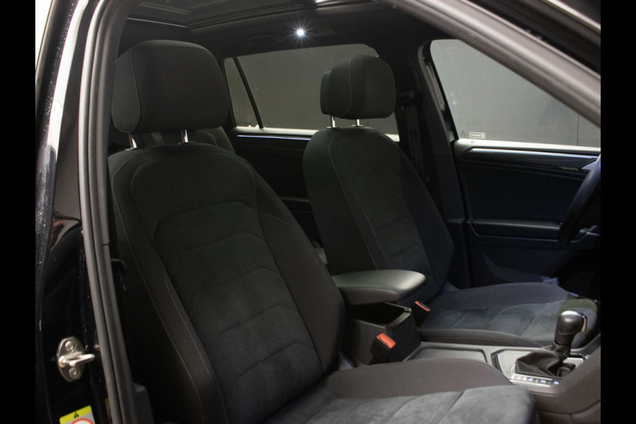 Volkswagen Tiguan Allspace 1.5 TSI Highline Business R 7p. (APPLECAR PLAY,PANORAMADAK,CAMERA,ALCANTARA,STOELVERWARMING,3DVIEW,LED)