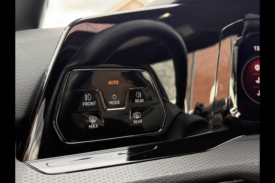 Volkswagen Golf 2.0 TSI GTI | IQ Light | ACC | Pano | Harman Kardon