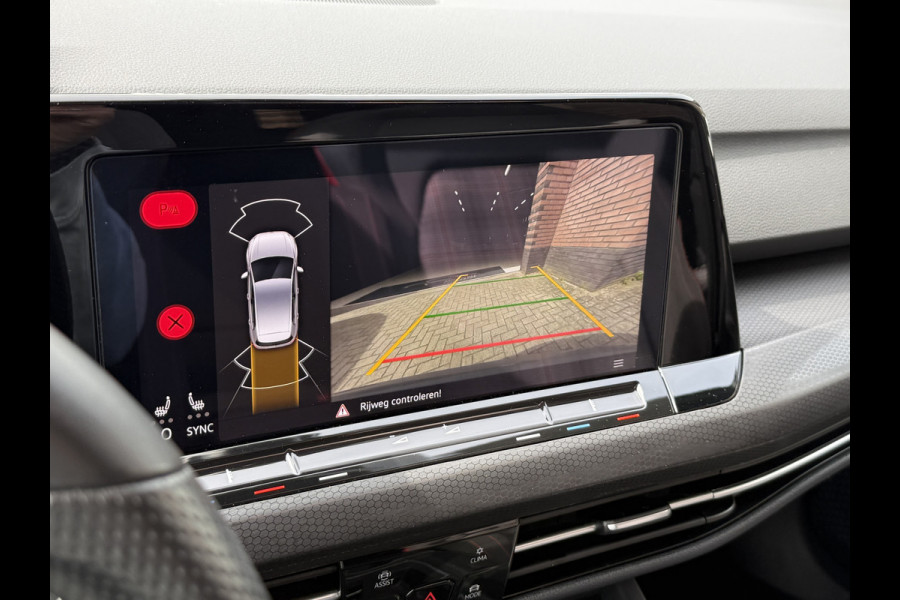 Volkswagen Golf 2.0 TSI GTI | IQ Light | ACC | Pano | Harman Kardon