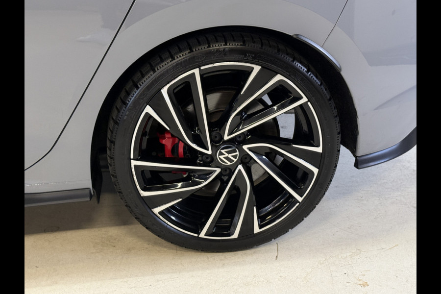 Volkswagen Golf 2.0 TSI GTI | IQ Light | ACC | Pano | Harman Kardon