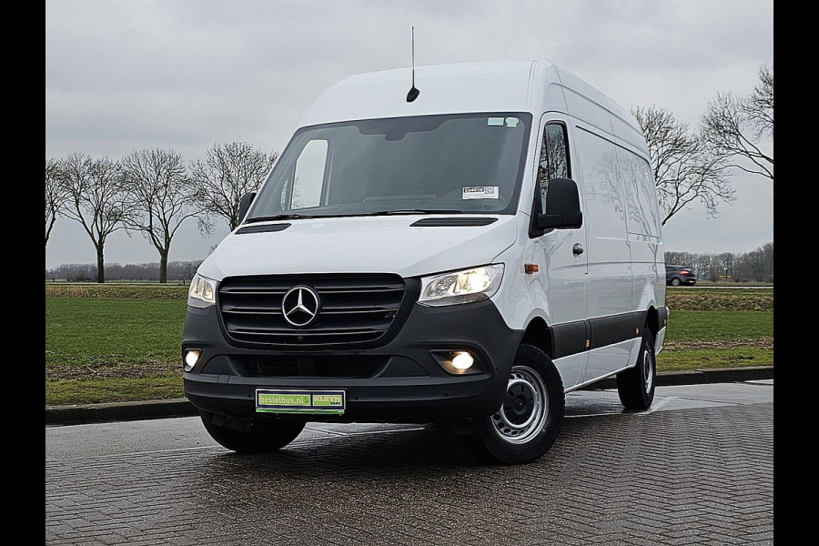 Mercedes-Benz Sprinter 317 L2H2 Mbux RWD 360Camera Navi Euro6 Airco Pdc 170Pk!