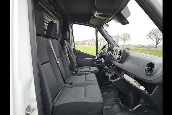 Mercedes-Benz Sprinter 317 L2H2 Mbux RWD 360Camera Navi Euro6 Airco Pdc 170Pk!