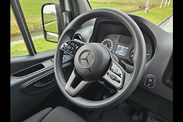 Mercedes-Benz Sprinter 317 L2H2 Mbux RWD 360Camera Navi Euro6 Airco Pdc 170Pk!