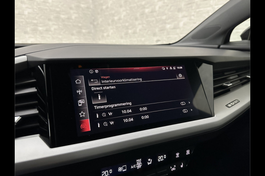 Audi Q4 e-tron 45 Quattro S-Line 77 kWh | ACC | Matrix-LED | Keyless-Entry | Standkachel | Carplay | Lane Assist | 3-Zone Clima | Stoelverwarming | Getint Glas | Autom. Parkeren | Virtual Cockpit |