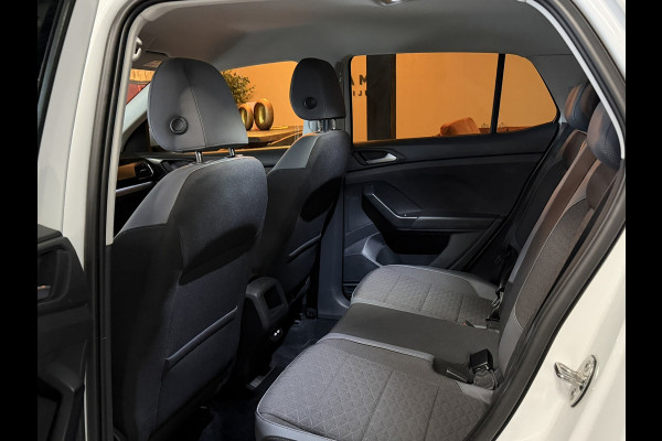 Volkswagen T-Cross 1.0 TSI R-Line Garantie Carplay Blindspot Camera ACC Virtueel Dash Navi Clima Keyless Led Dab Rijklaar