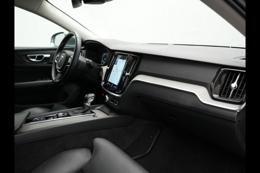 Volvo V60 T4 Inscription 191pk Dealer O.H. | Camera | Lederen Sportstoelen Memory & Verwarmd | Apple Carplay | Virtual | Navigatie | Cruise Control | DAB |