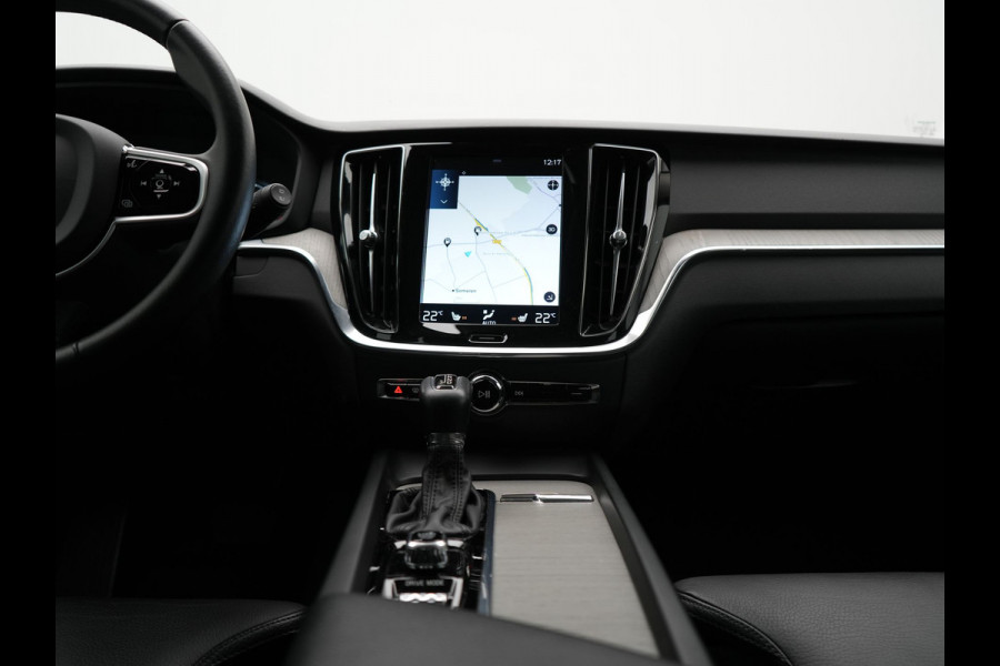 Volvo V60 T4 Inscription 191pk Dealer O.H. | Camera | Lederen Sportstoelen Memory & Verwarmd | Apple Carplay | Virtual | Navigatie | Cruise Control | DAB |