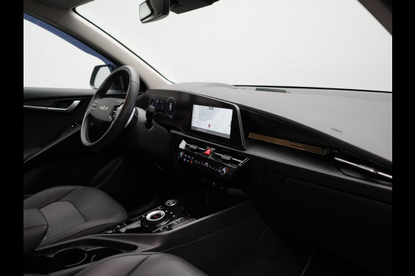 Kia Niro 1.6 GDi DynamicLine PHEV 182pk Dealer O.H. | Trekhaak Afn. | Adaptive Cruise | Camera | Sportstoelen & Stuur Verwarmd | Keyless | Blis | Apple Carplay | Sfeerverlichting | Navigatie | Virtual | DAB | Plug In Hybrid |