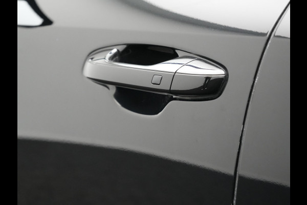 Kia Niro 1.6 GDi DynamicLine PHEV 182pk Dealer O.H. | Trekhaak Afn. | Adaptive Cruise | Camera | Sportstoelen & Stuur Verwarmd | Keyless | Blis | Apple Carplay | Sfeerverlichting | Navigatie | Virtual | DAB | Plug In Hybrid |