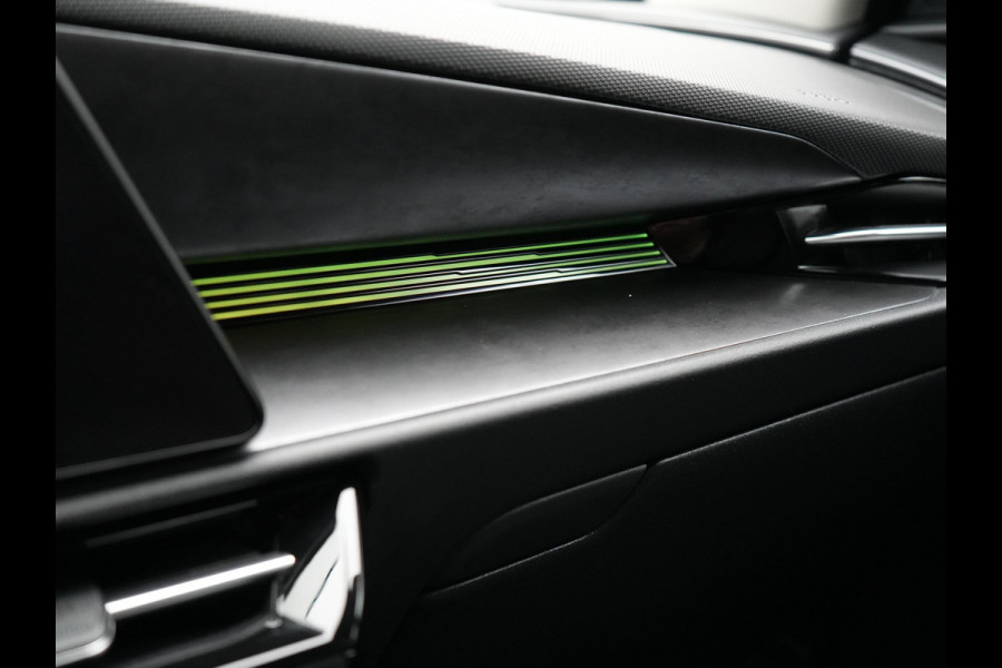 Kia Niro 1.6 GDi DynamicLine PHEV 182pk Dealer O.H. | Trekhaak Afn. | Adaptive Cruise | Camera | Sportstoelen & Stuur Verwarmd | Keyless | Blis | Apple Carplay | Sfeerverlichting | Navigatie | Virtual | DAB | Plug In Hybrid |