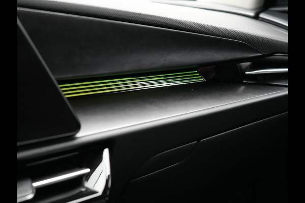 Kia Niro 1.6 GDi DynamicLine PHEV 182pk Dealer O.H. | Trekhaak Afn. | Adaptive Cruise | Camera | Sportstoelen & Stuur Verwarmd | Keyless | Blis | Apple Carplay | Sfeerverlichting | Navigatie | Virtual | DAB | Plug In Hybrid |