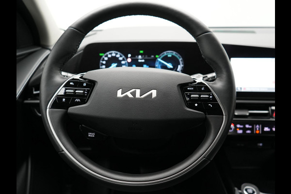 Kia Niro 1.6 GDi DynamicLine PHEV 182pk Dealer O.H. | Trekhaak Afn. | Adaptive Cruise | Camera | Sportstoelen & Stuur Verwarmd | Keyless | Blis | Apple Carplay | Sfeerverlichting | Navigatie | Virtual | DAB | Plug In Hybrid |