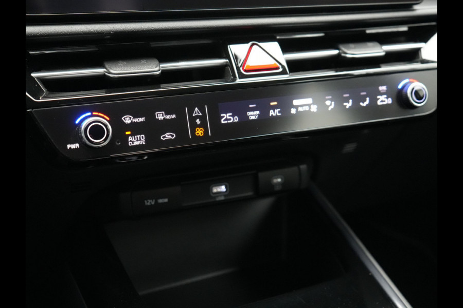 Kia Niro 1.6 GDi DynamicLine PHEV 182pk Dealer O.H. | Trekhaak Afn. | Adaptive Cruise | Camera | Sportstoelen & Stuur Verwarmd | Keyless | Blis | Apple Carplay | Sfeerverlichting | Navigatie | Virtual | DAB | Plug In Hybrid |