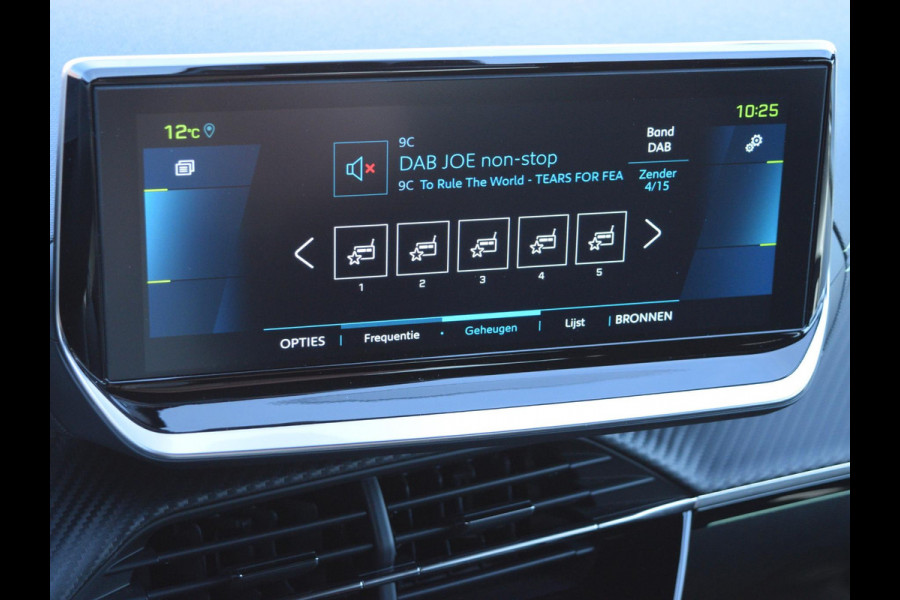 Peugeot e-208 EV GT Pack 50 kWh SOH 94% | CAMERA MET SENSOREN | NAVI & CARPLAY | E.C.C. |