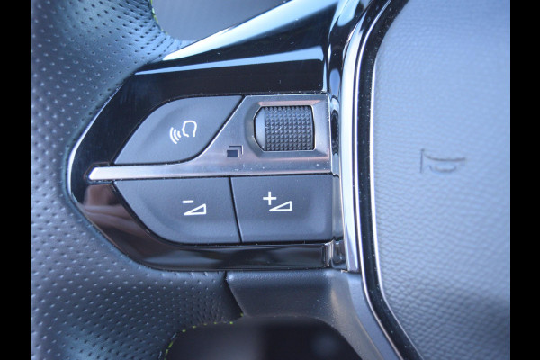 Peugeot e-208 EV GT Pack 50 kWh SOH 94% | CAMERA MET SENSOREN | NAVI & CARPLAY | E.C.C. |