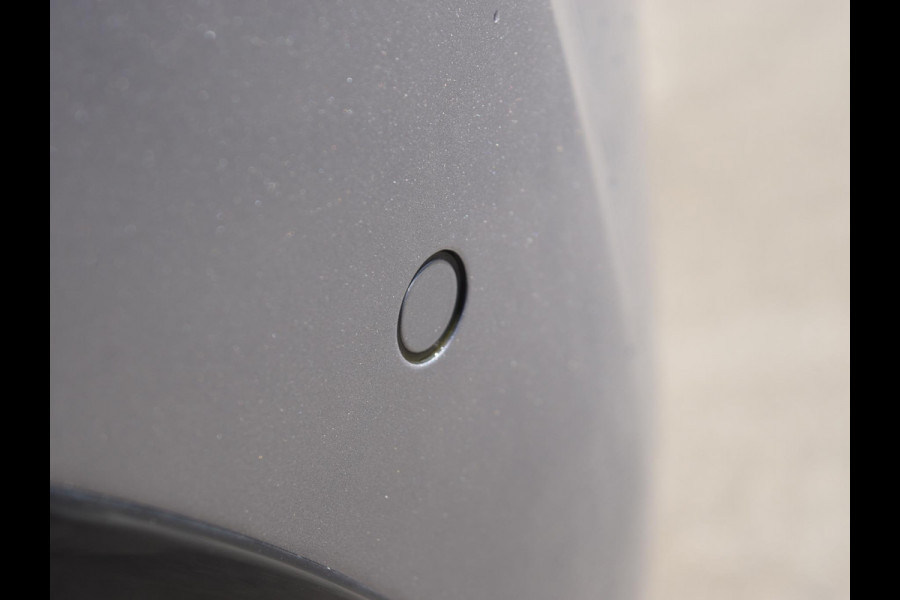 Peugeot e-208 EV GT Pack 50 kWh SOH 94% | CAMERA MET SENSOREN | NAVI & CARPLAY | E.C.C. |