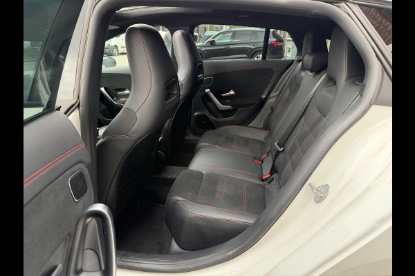 Mercedes-Benz CLA-Klasse 250 e Shooting Brake AMG Pano Burmester