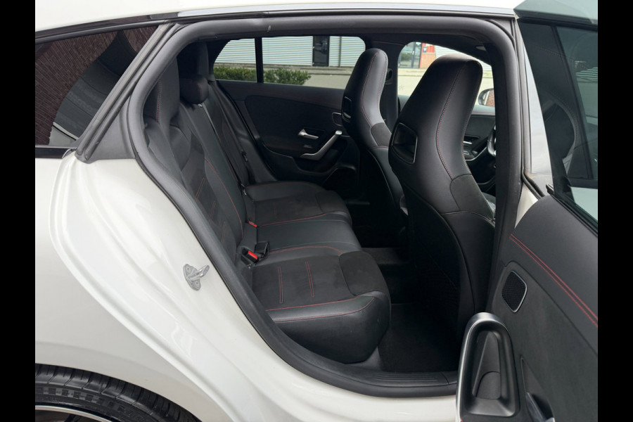 Mercedes-Benz CLA-Klasse 250 e Shooting Brake AMG Pano Burmester