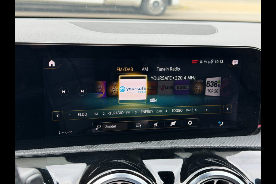 Mercedes-Benz CLA-Klasse 250 e Shooting Brake AMG Pano Burmester