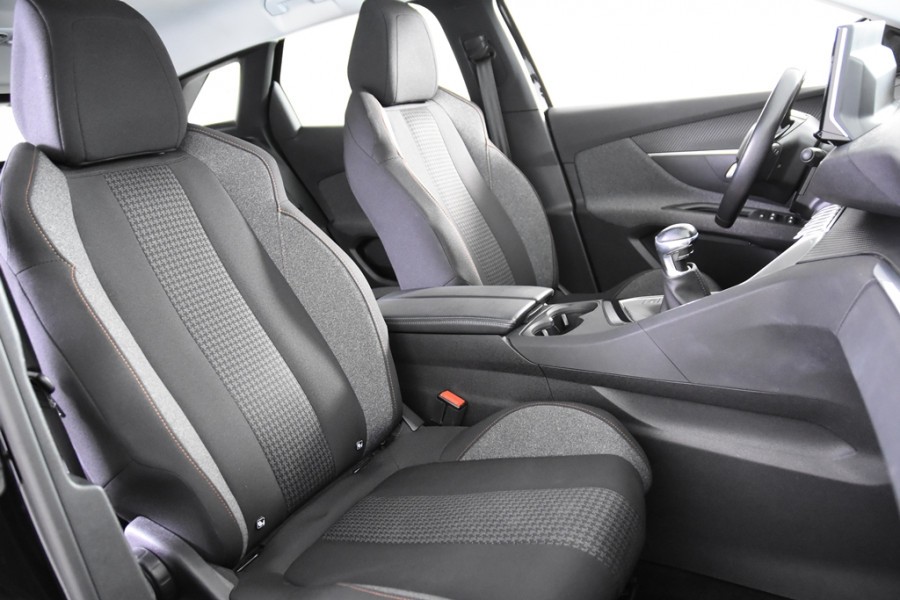 Peugeot 3008 1.2 Active 130 *1ste Eigenaar*Navigatie*Camera*Carplay*