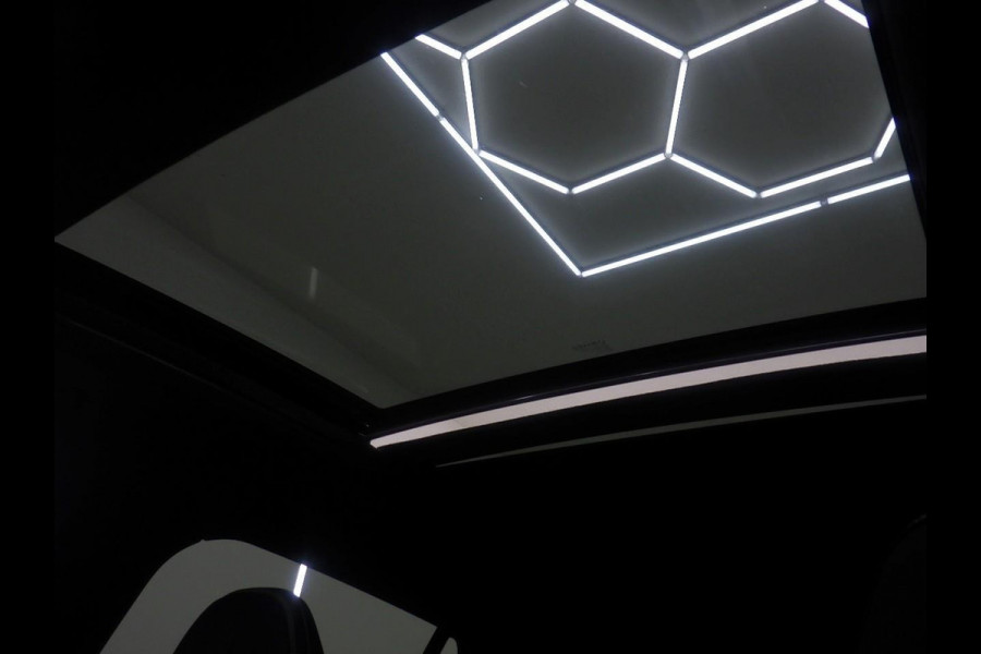 Lynk & Co 01 1.5 More 22.000 KM | Panorama-Dak | Lederen Interieur | Full Options | WORDT VERWACHT!