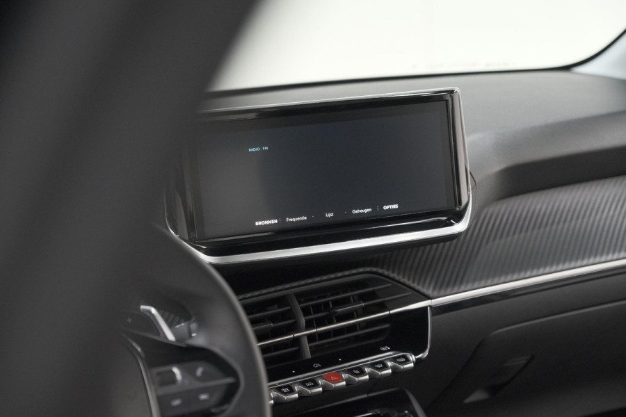 Peugeot 208 Hybrid 110 e-DCS6 Style | Parkeersensoren | Apple Carplay | Cruise Control | Airco