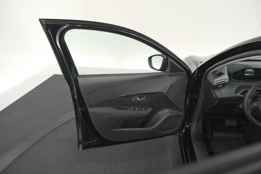 Peugeot 208 Hybrid 110 e-DCS6 Style | Parkeersensoren | Apple Carplay | Cruise Control | Airco