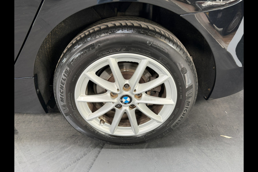 BMW 2 Serie Active Tourer 218i Executive Launch Edition | Automaat | Sportstoelen | Camera | Navi | Dealeronderhouden | NL Auto