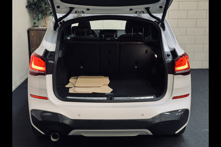 BMW X1 xDrive25e High Exe. M-Sport | Panorama | Memory | ACC | harman/kardon