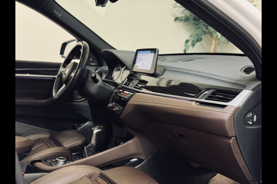 BMW X1 xDrive25e High Exe. M-Sport | Panorama | Memory | ACC | harman/kardon