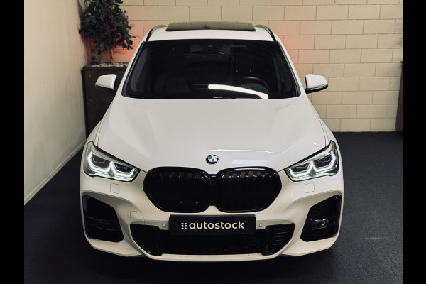BMW X1 xDrive25e High Exe. M-Sport | Panorama | Memory | ACC | harman/kardon