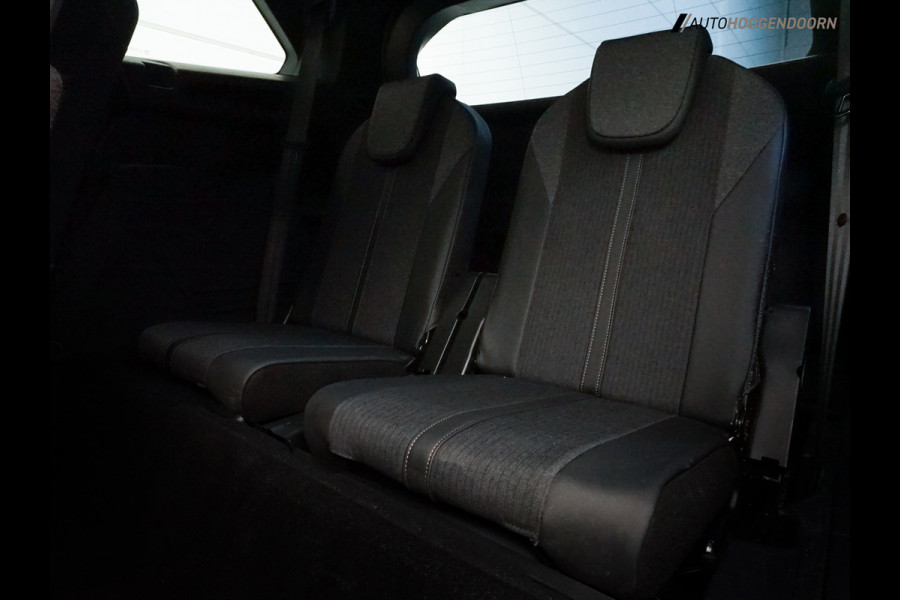 Peugeot 5008 1.6 PureTech GT-Line 7-zits (APPLE CARPLAY,LED,TREKHAAK,DIGITAAL DISPLAY,PARKEERSENSOREN,CAMERA,SFEERVERLICHTING)