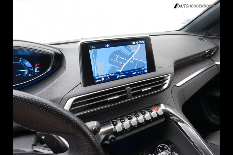 Peugeot 5008 1.6 PureTech GT-Line 7-zits (APPLE CARPLAY,LED,TREKHAAK,DIGITAAL DISPLAY,PARKEERSENSOREN,CAMERA,SFEERVERLICHTING)